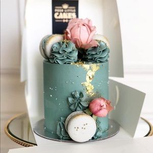 Meet your Posher, Lena